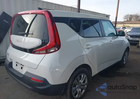 2022 Kia Soul Lx z USA, uszkodzony, nr VIN KNDJ23AU6N7152994